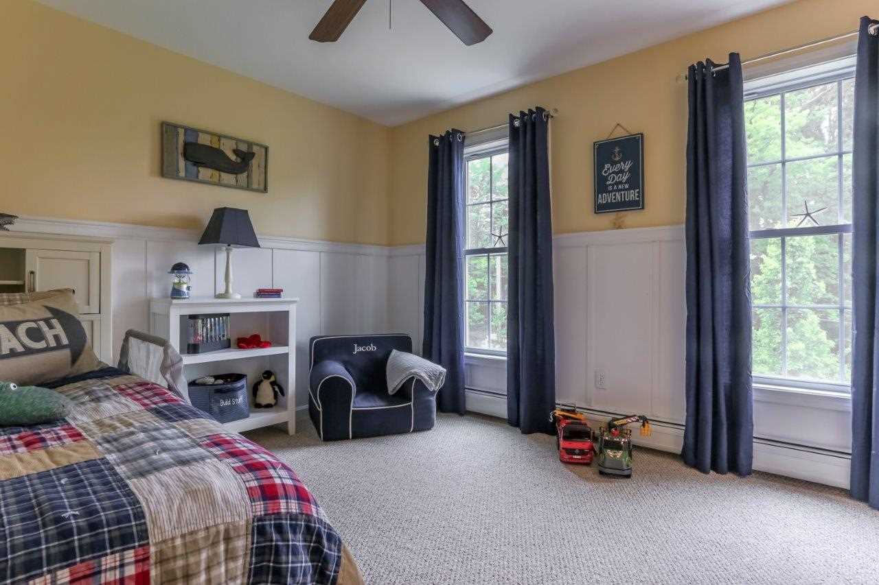 245 Swamp Road Epsom, NH 03234 - Photo 26 of 39