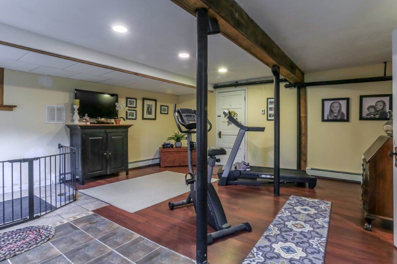 245 Swamp Road Epsom, NH 03234 - Photo 30 of 39