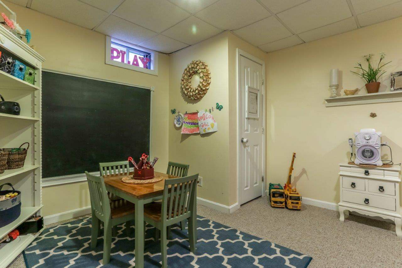 245 Swamp Road Epsom, NH 03234 - Photo 35 of 39