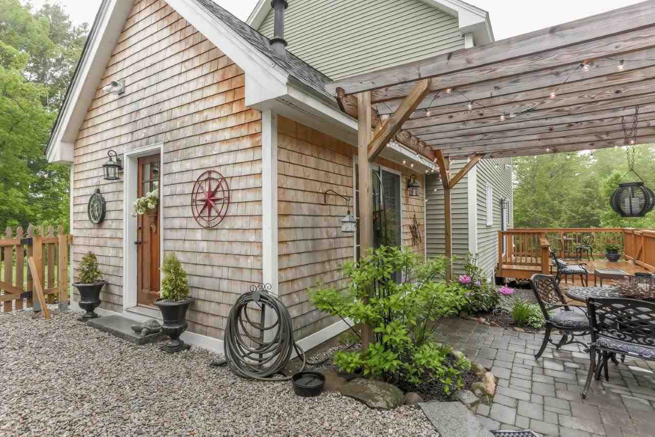 245 Swamp Road Epsom, NH 03234 - Photo 7 of 39