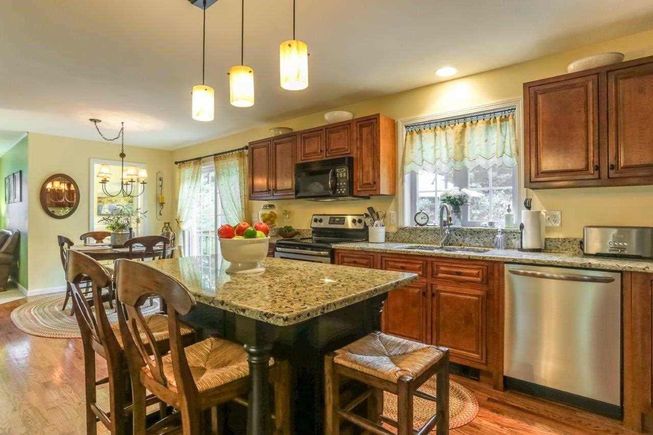 245 Swamp Road Epsom, NH 03234 - Photo 9 of 39