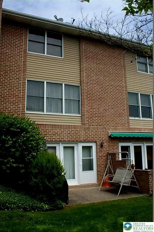 419 Spring Street Bethlehem, PA 18018 - Photo 17 of 19 Rear View