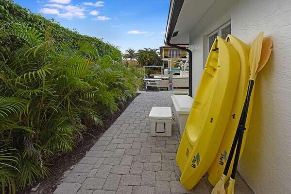 839 Enfield Street Boca Raton, FL 33487 - Photo 19 of 36 a view of a garden