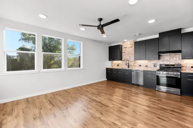 $2,995 | 4510 Terry-O Lane, Unit 137, Austin, TX 78745