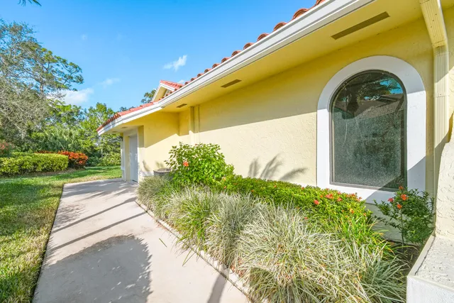 $399,000 | 1828 Northwest Buttonbush Circle, Palm City, FL 34990