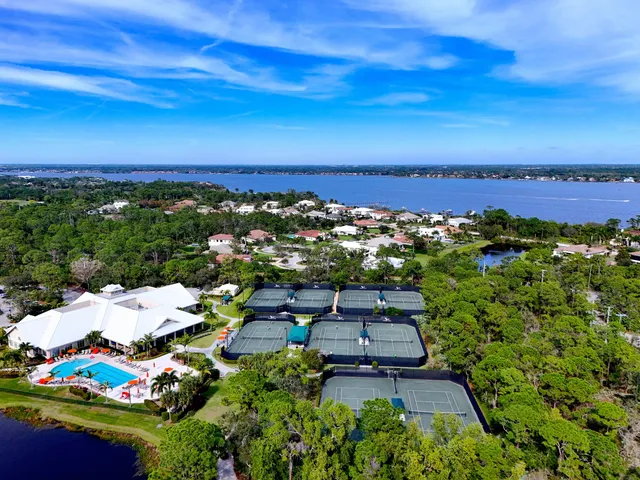 $399,000 | 1828 Northwest Buttonbush Circle, Palm City, FL 34990