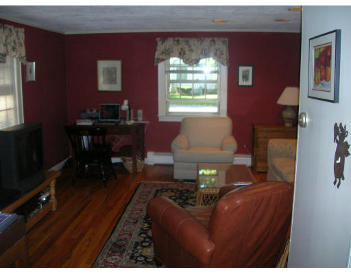 66 Pond Plain Road Westwood, MA 02090 - Photo 11 of 16 Gallery Image 11
