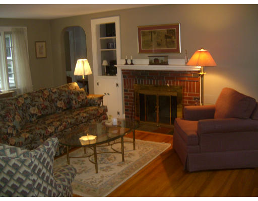 66 Pond Plain Road Westwood, MA 02090 - Photo 9 of 16 Gallery Image 9