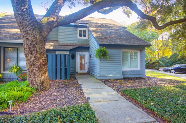 $525,000 | 1162 Shadow Lake Circle, Unit 44, Mount Pleasant, SC 29464