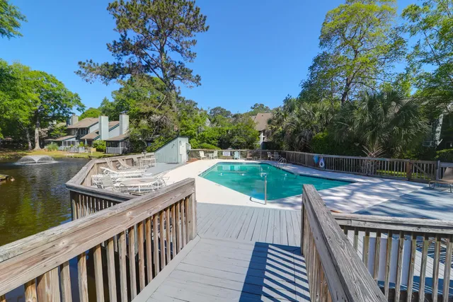 $525,000 | 1162 Shadow Lake Circle, Unit 44, Mount Pleasant, SC 29464