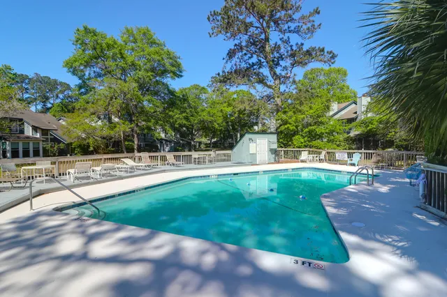 $525,000 | 1162 Shadow Lake Circle, Unit 44, Mount Pleasant, SC 29464