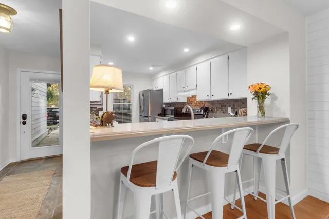 $525,000 | 1162 Shadow Lake Circle, Unit 44, Mount Pleasant, SC 29464