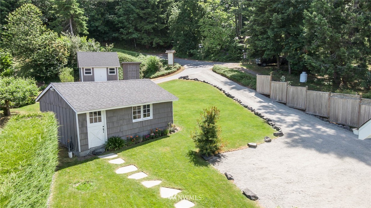 11221 Southwest Corbin Beach Road Vashon, WA 98070 - Photo 22 of 25