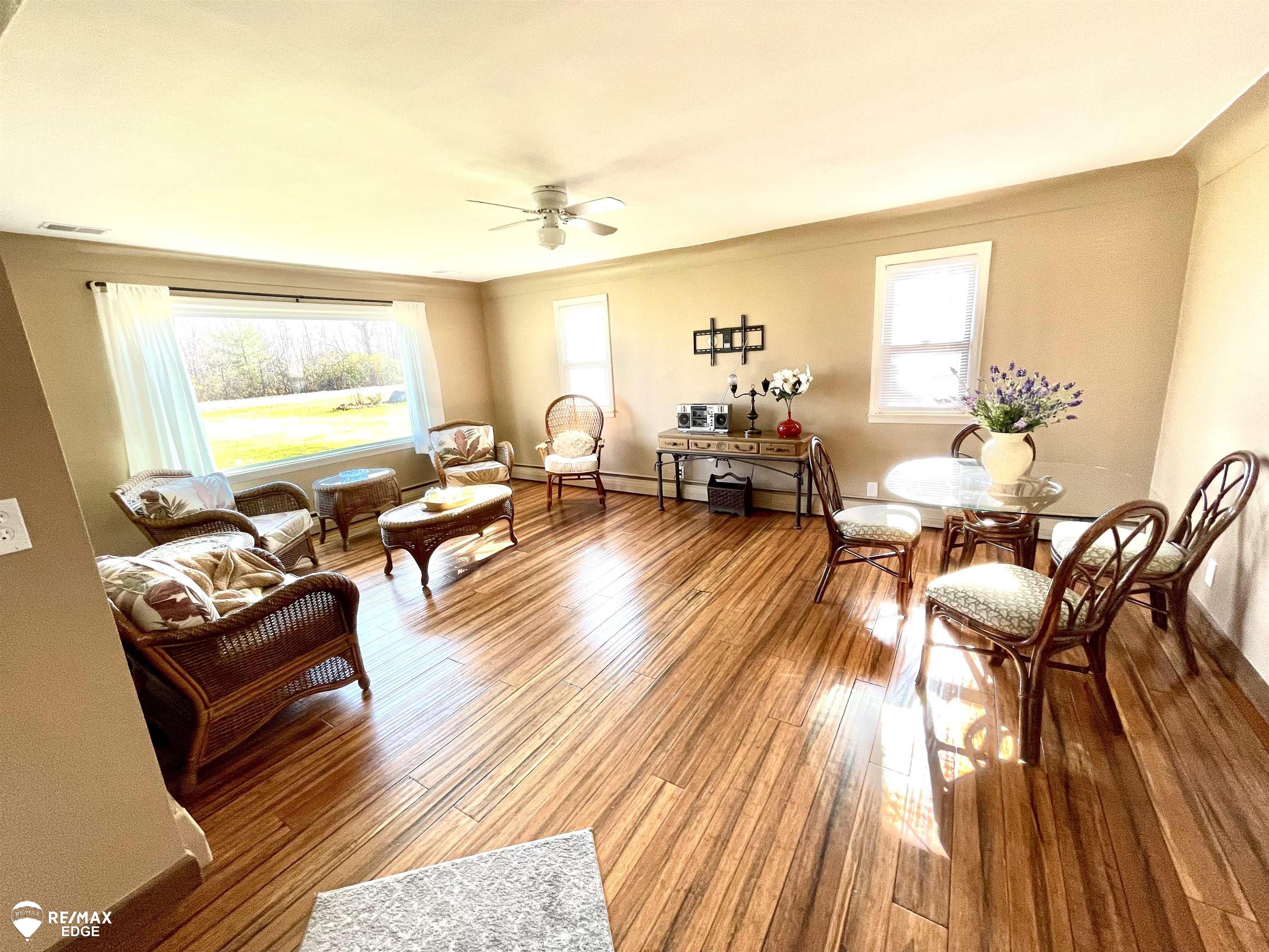 9282 Torrey Road Grand Blanc, MI 48439 - Photo 6 of 28 50089163-6.JPG