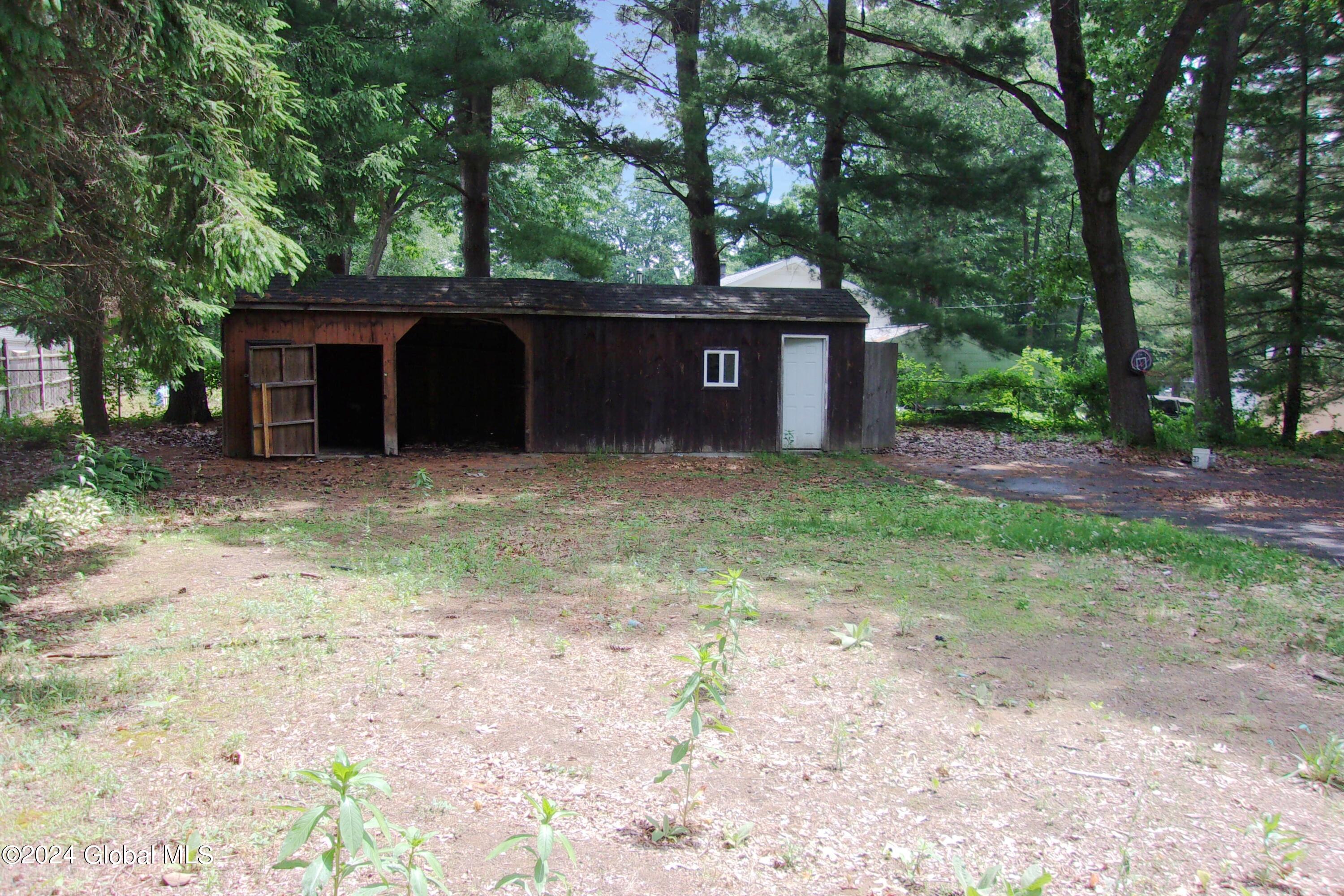 9 Marcel Road Halfmoon, NY 12065 - Photo 11 of 67 101_2764