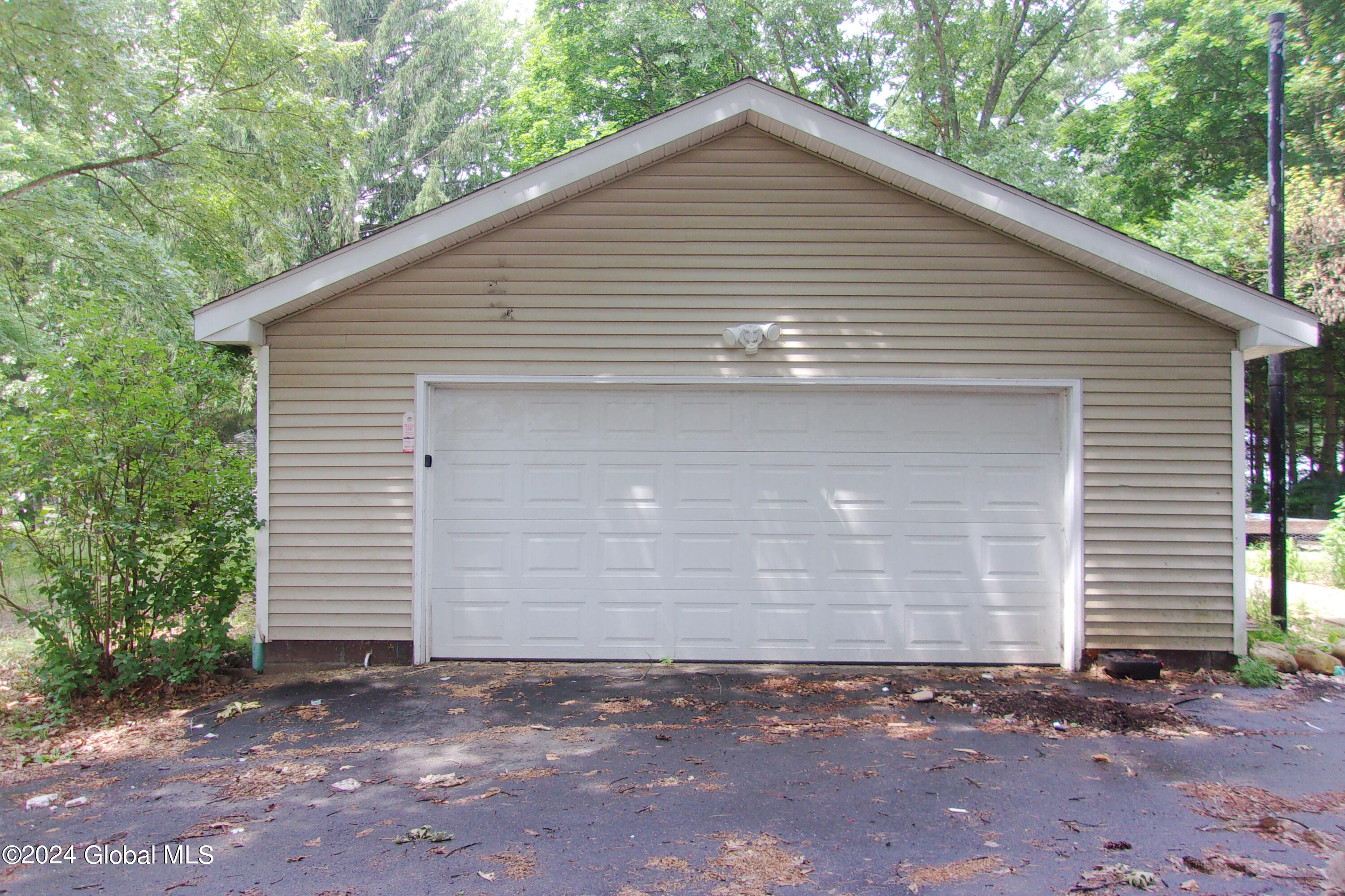 9 Marcel Road Halfmoon, NY 12065 - Photo 14 of 67 101_2768