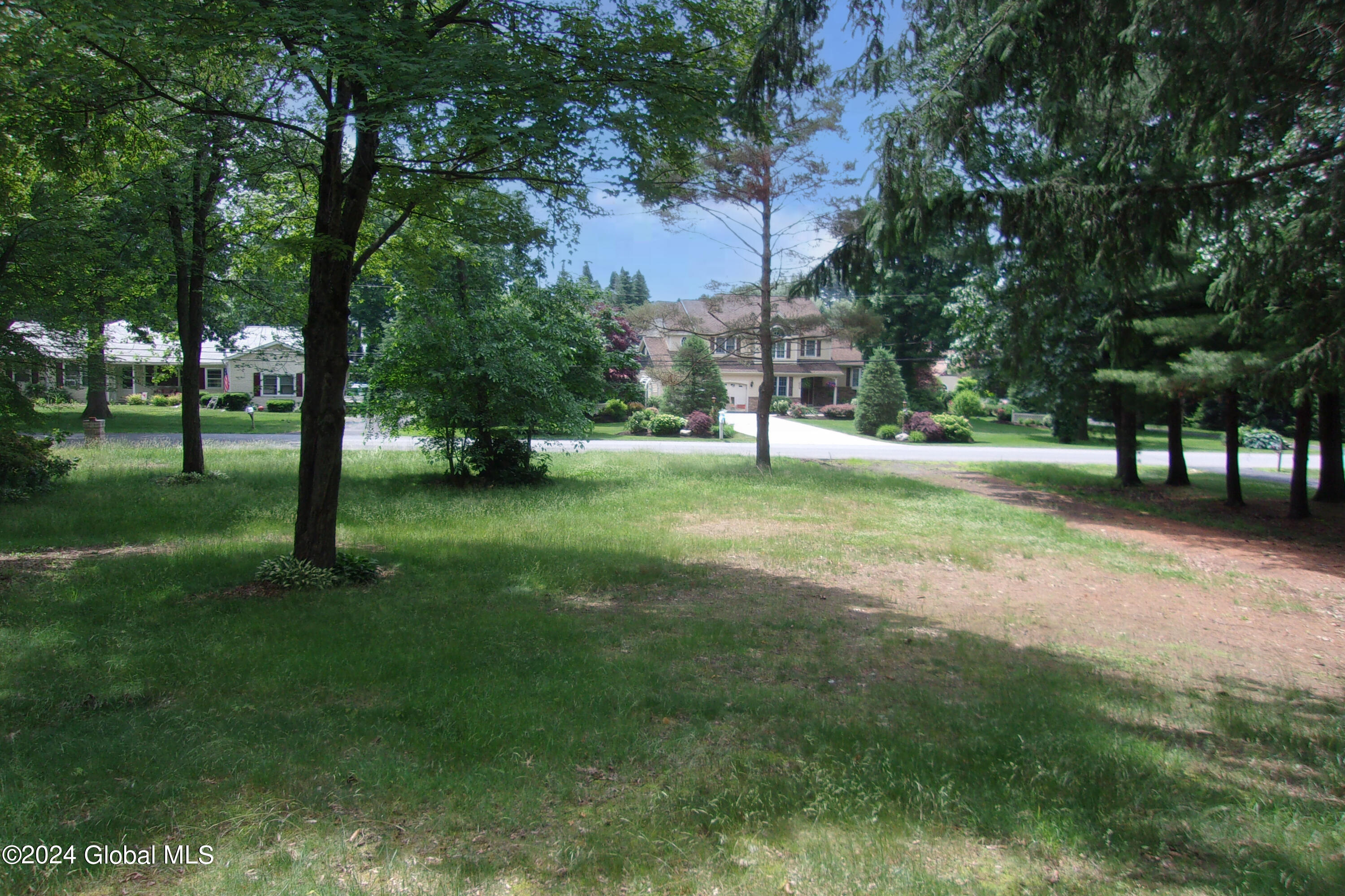 9 Marcel Road Halfmoon, NY 12065 - Photo 18 of 67 101_2774