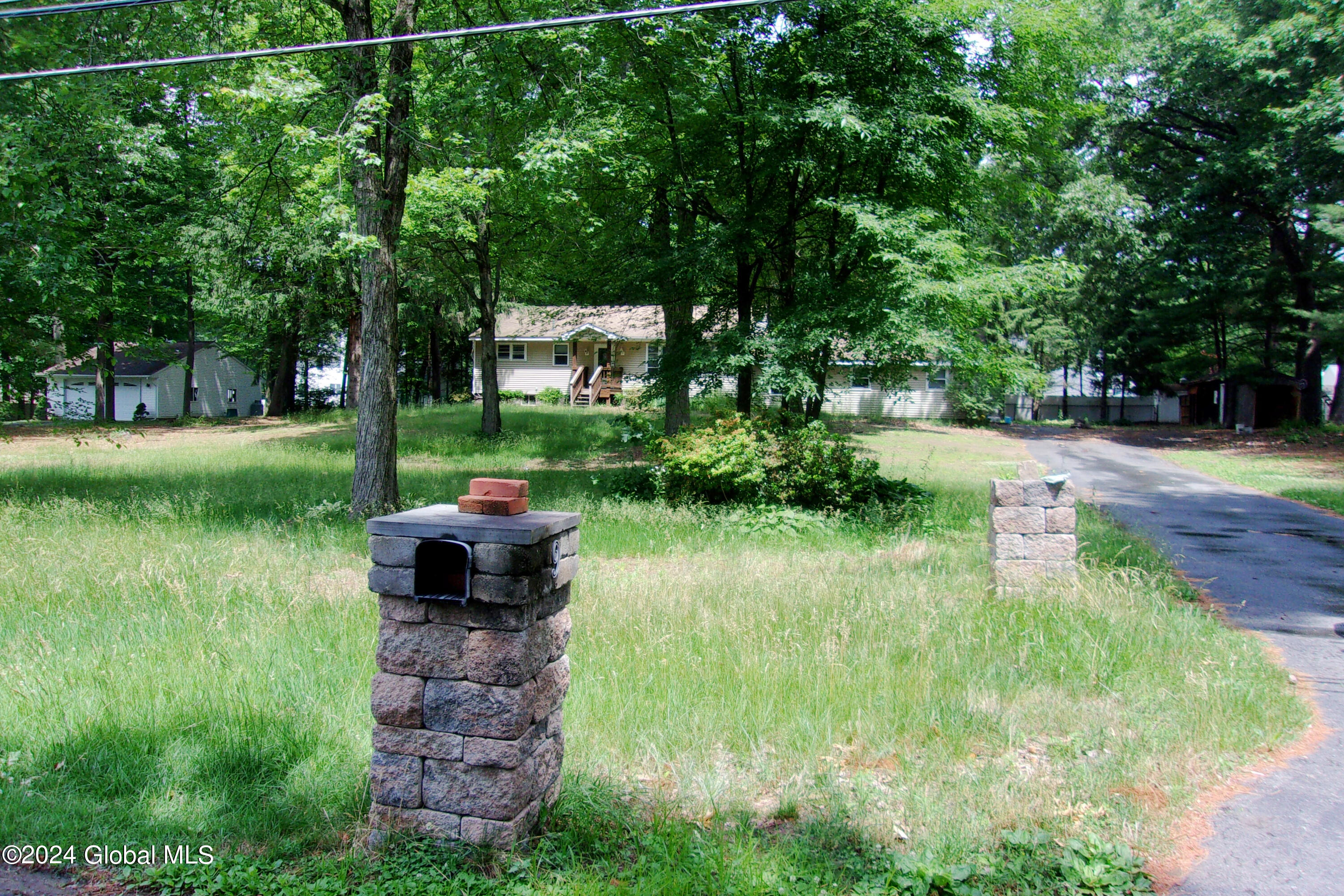 9 Marcel Road Halfmoon, NY 12065 - Photo 3 of 67 101_2754