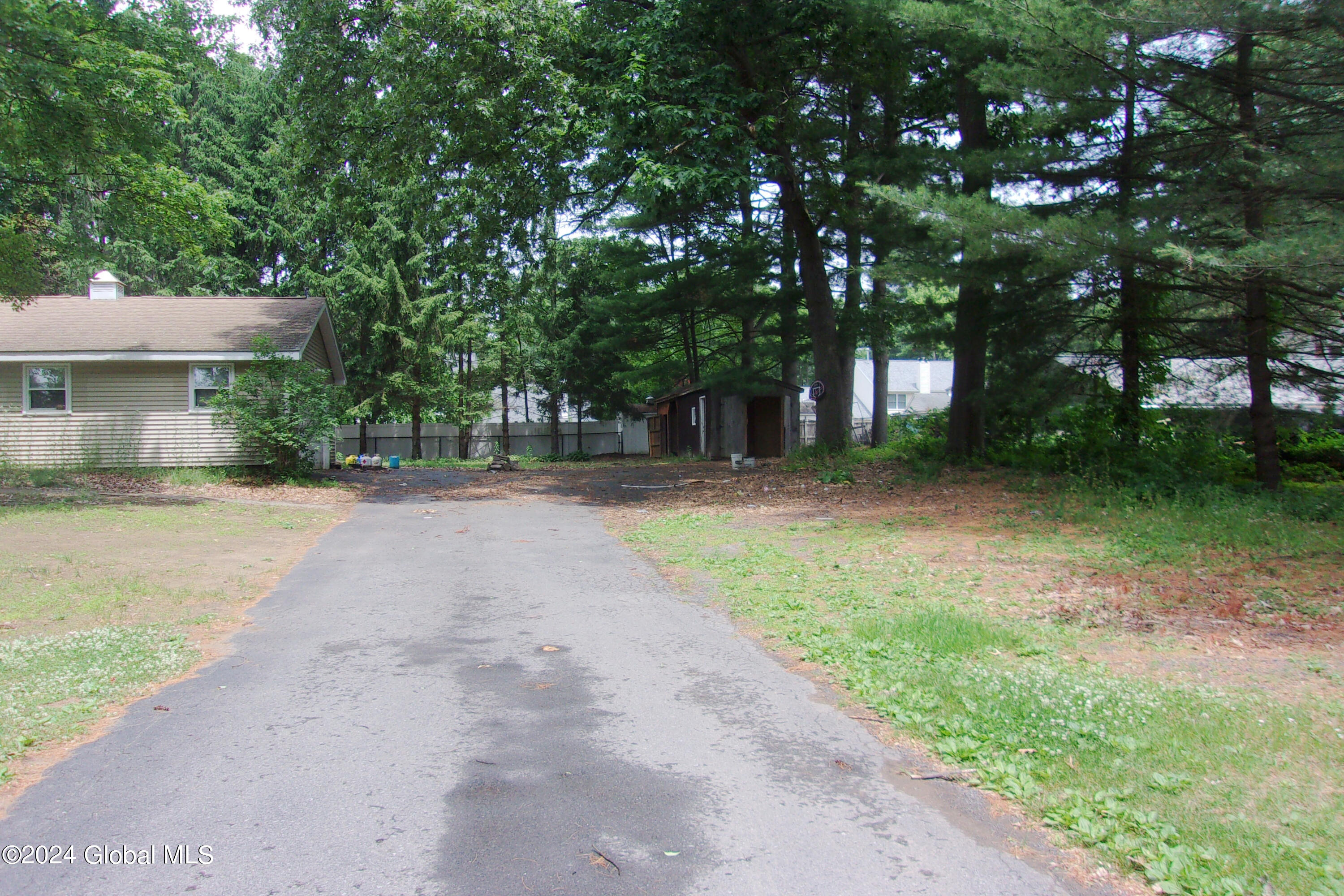 9 Marcel Road Halfmoon, NY 12065 - Photo 65 of 67 101_2837