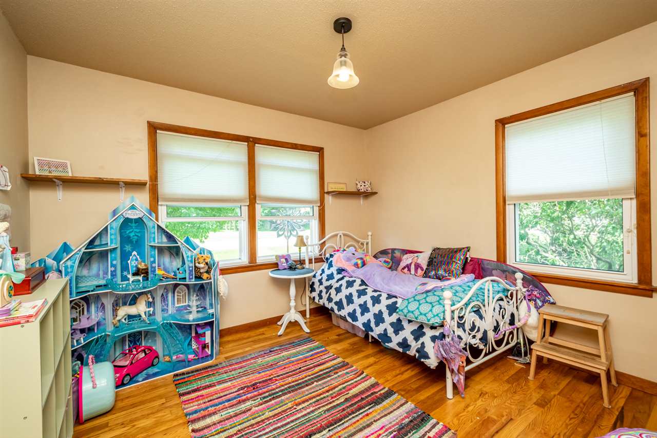 4417 V Street Homestead, IA 52236 - Photo 4 of 11 Gallery Image 4
