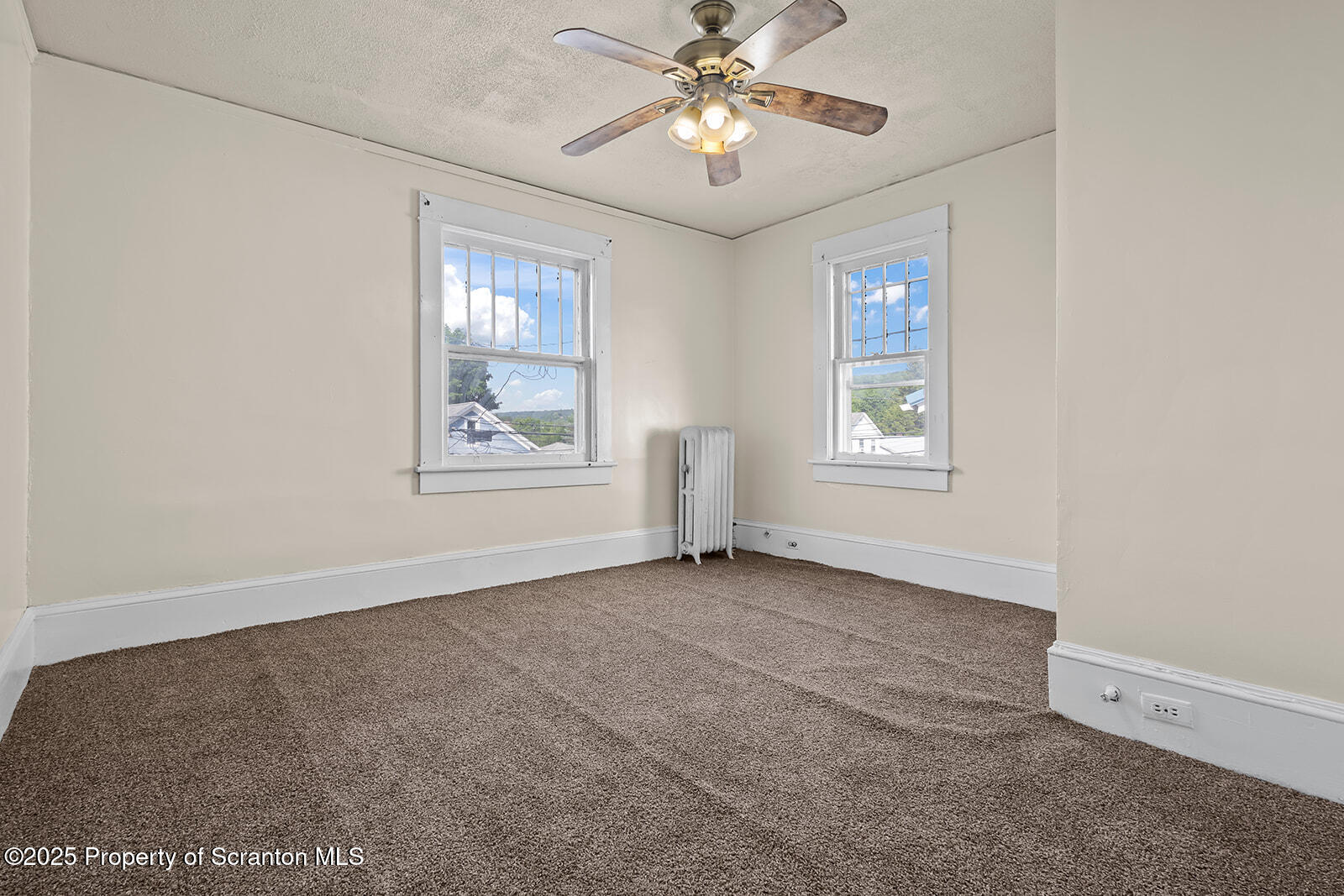 818 Cherry Street Scranton, PA 18505 - Photo 16 of 29 H27A9268_websize