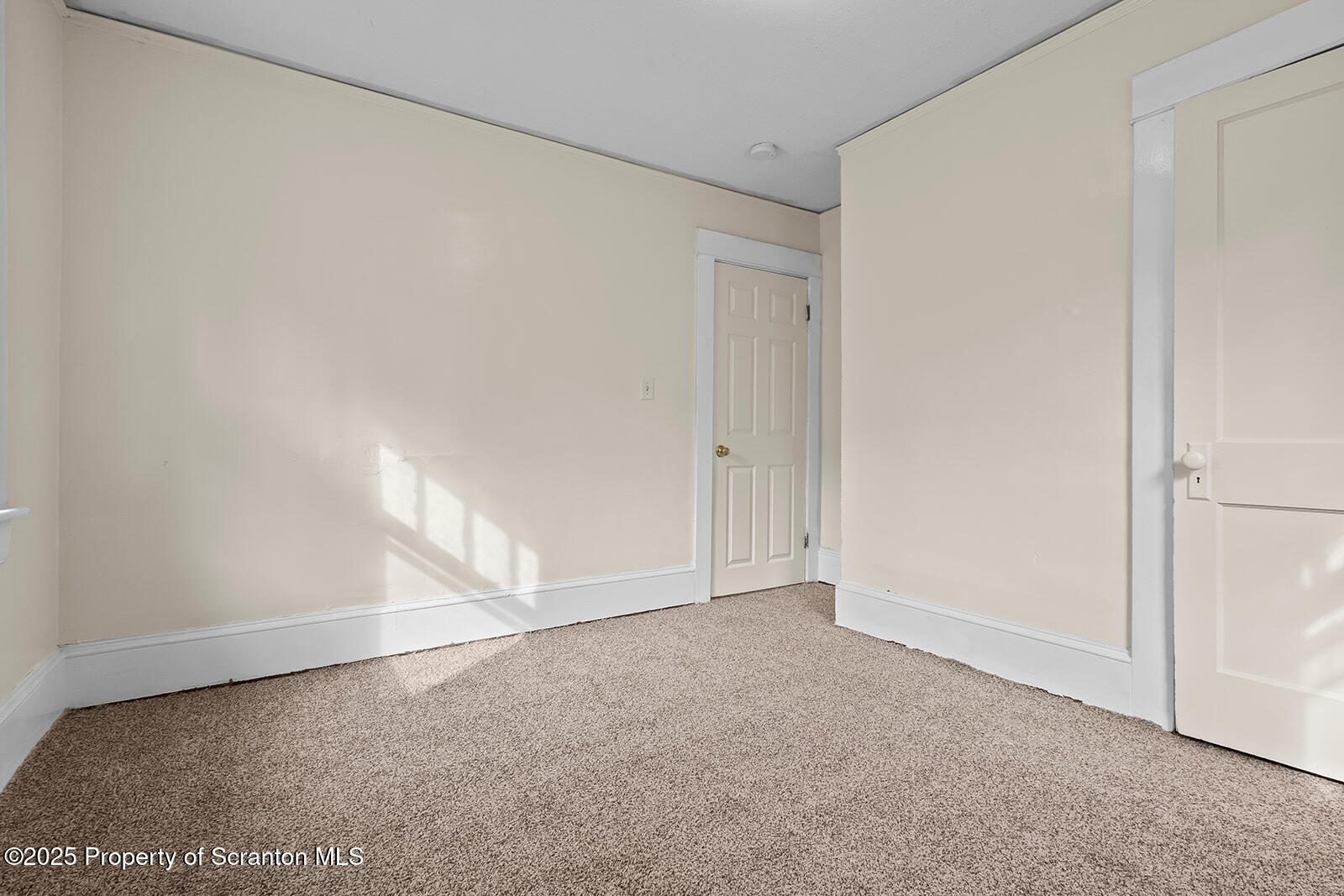 818 Cherry Street Scranton, PA 18505 - Photo 17 of 29 H27A9303_websize