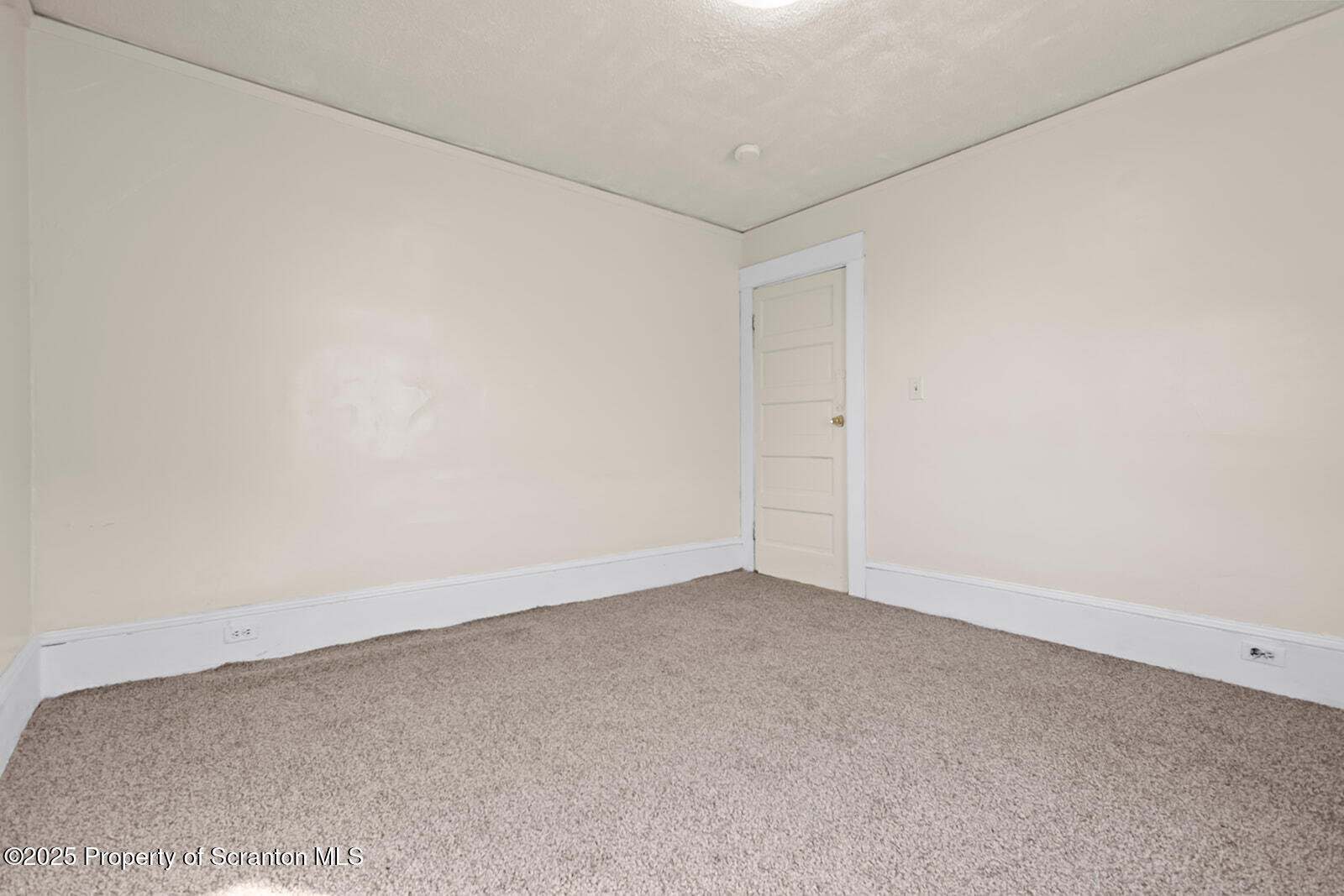 818 Cherry Street Scranton, PA 18505 - Photo 18 of 29 H27A9283_websize