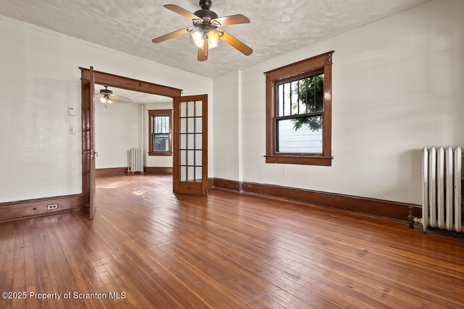 818 Cherry Street Scranton, PA 18505 - Photo 9 of 29 H27A9228_websize