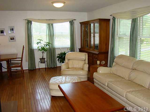 4204 McGee Point Road Terrell, NC 28682 - Photo 3 of 14 Gallery Image 3