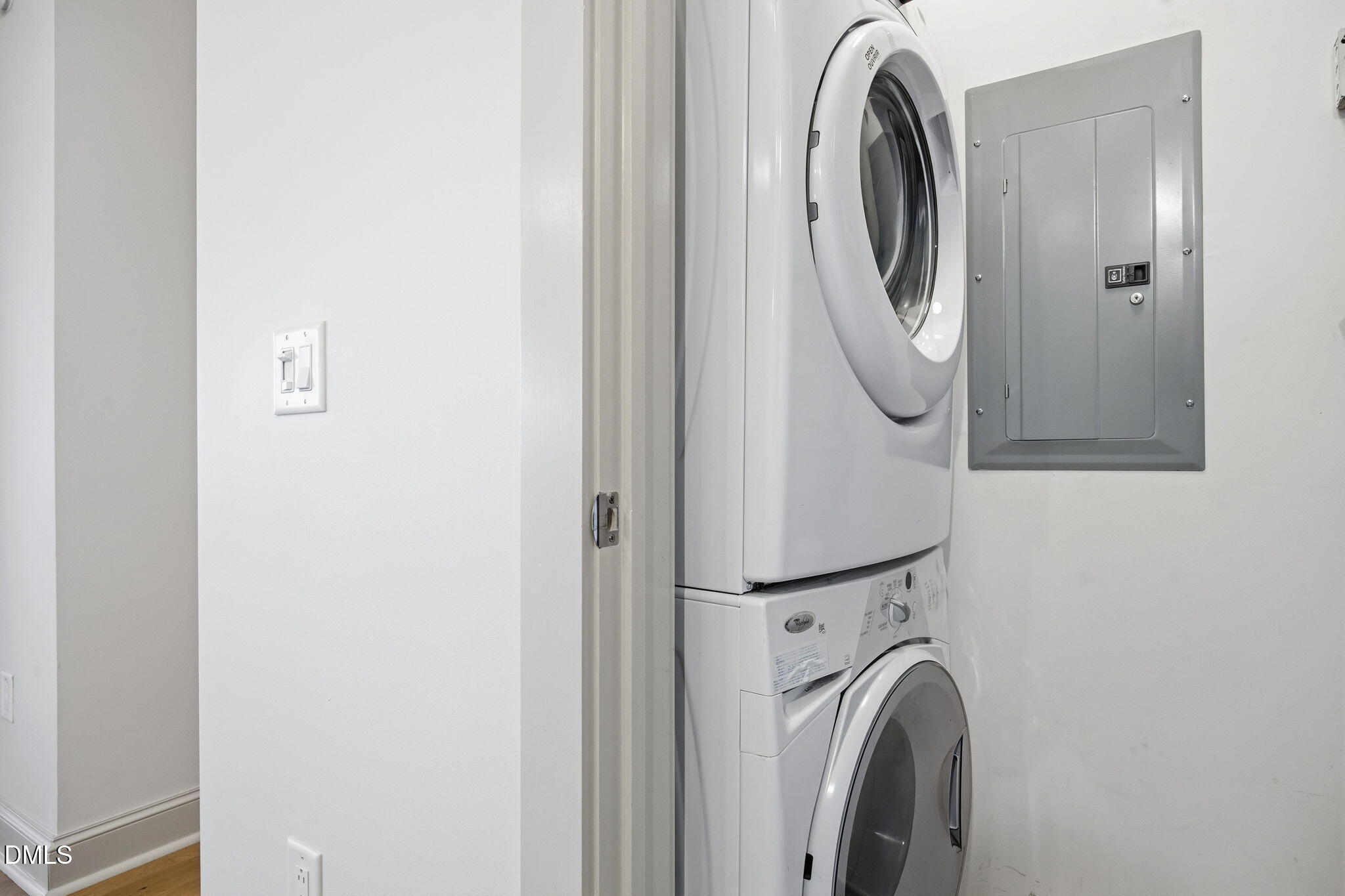 618 North Boylan Avenue, Unit 800 Raleigh, NC 27603 - Photo 14 of 25 a close view of a utility room with dryer and washer