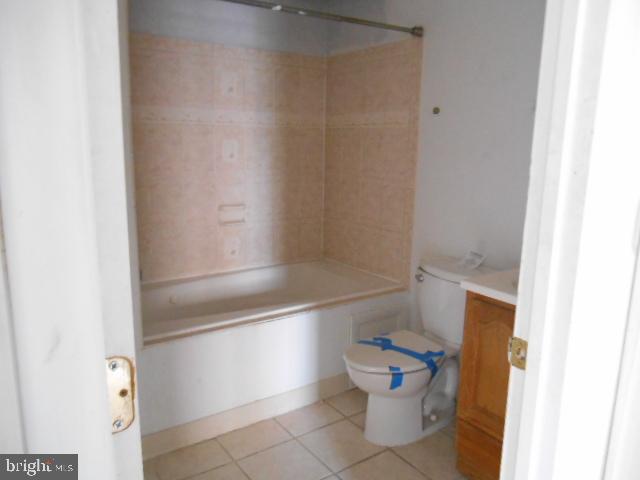 3221 8th Street Southeast, Unit 8 Washington, DC 20032 - Photo 5 of 5 Full Bathroom