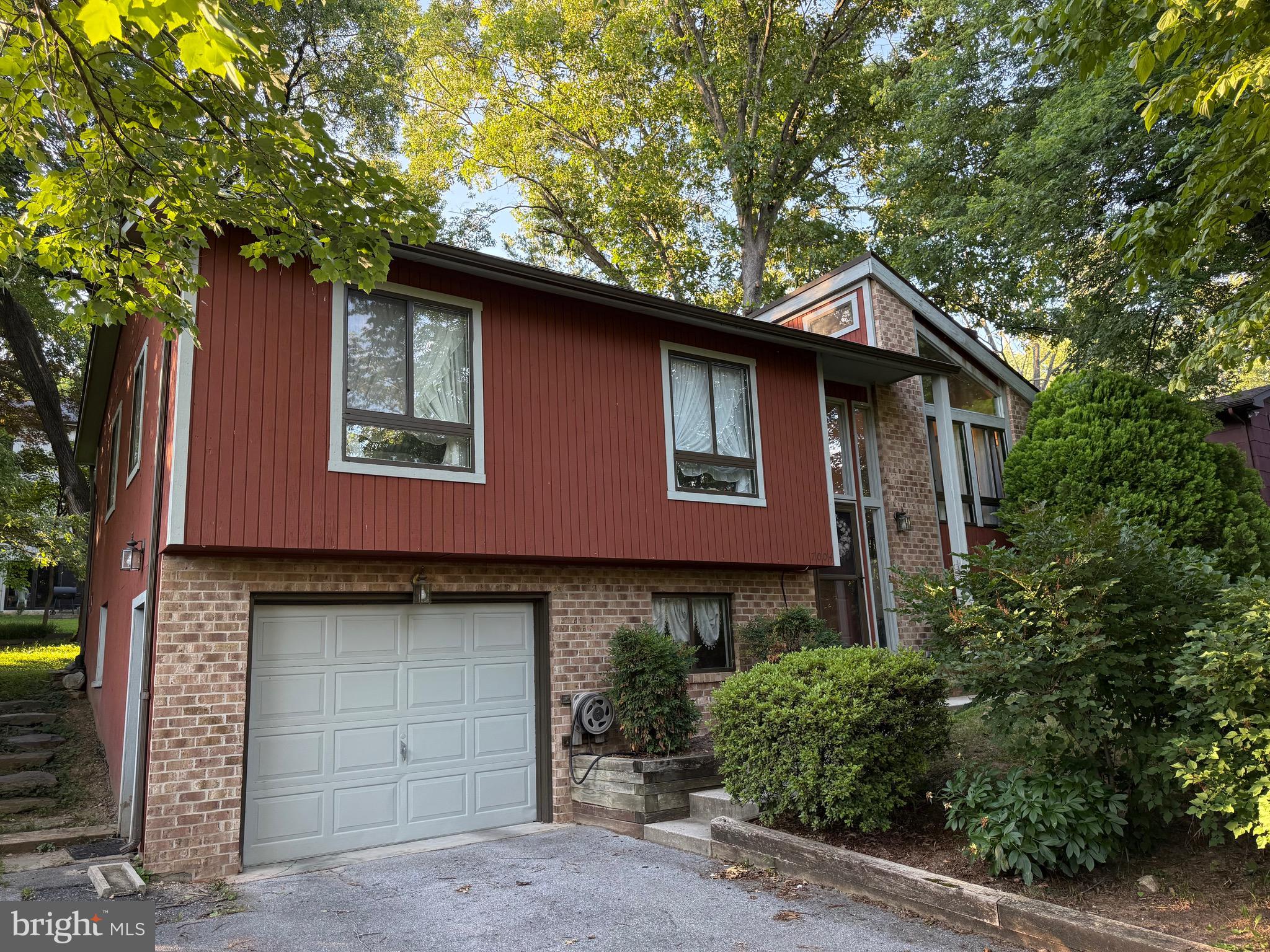 7004 Fox Chase Road New Market, MD 21774 - Photo 6 of 73