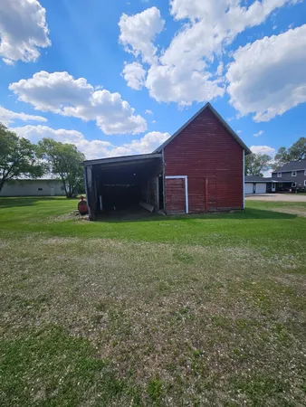 $365,000 | 23304 Highway 29, Henning, MN 56551