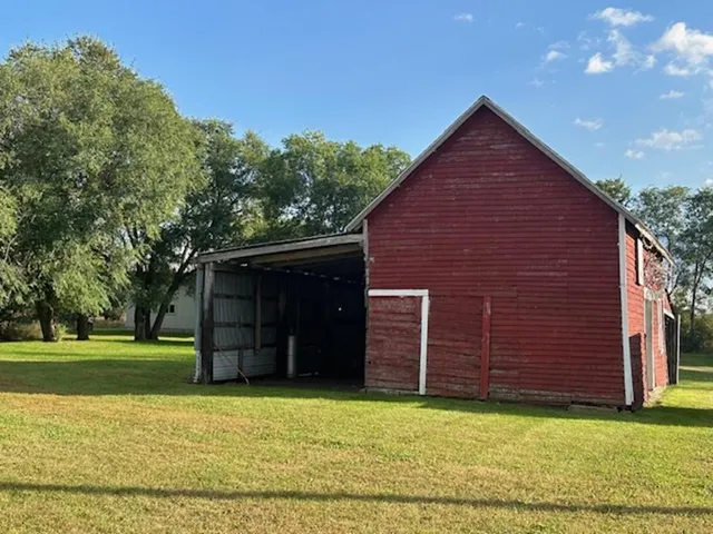 $365,000 | 23304 Highway 29, Henning, MN 56551