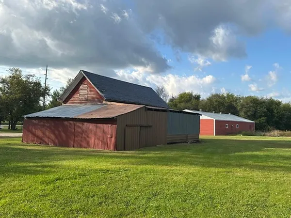 $365,000 | 23304 Highway 29, Henning, MN 56551
