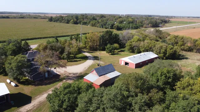 $365,000 | 23304 Highway 29, Henning, MN 56551