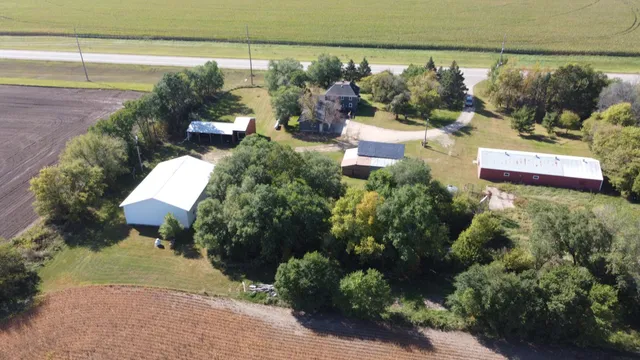 $365,000 | 23304 Highway 29, Henning, MN 56551