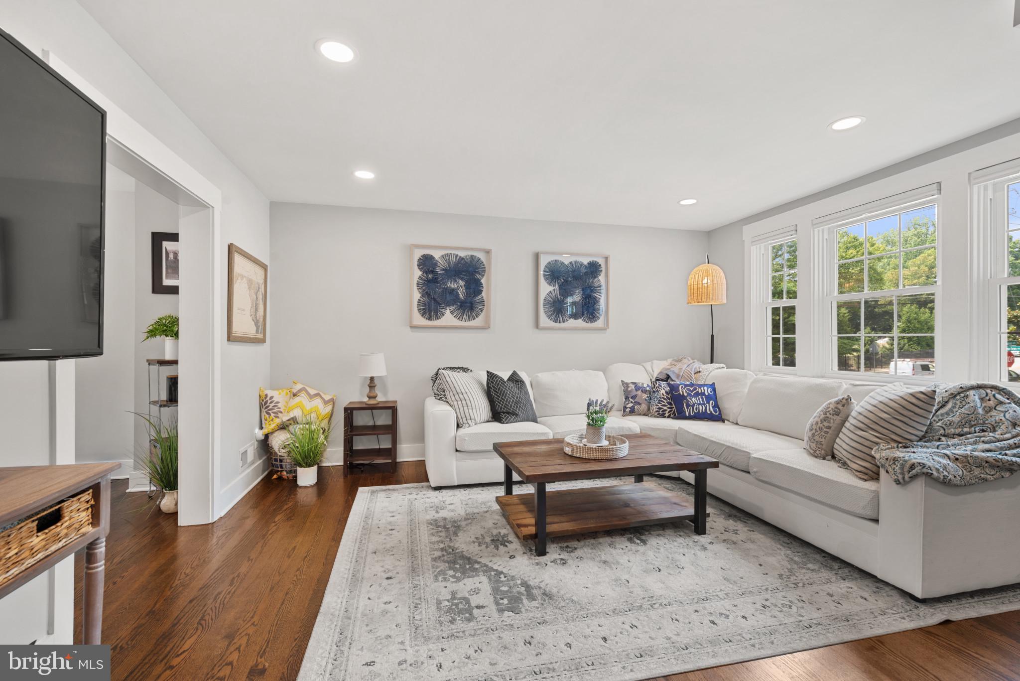 203 Blenheim Road Baltimore, MD 21212 - Photo 8 of 42