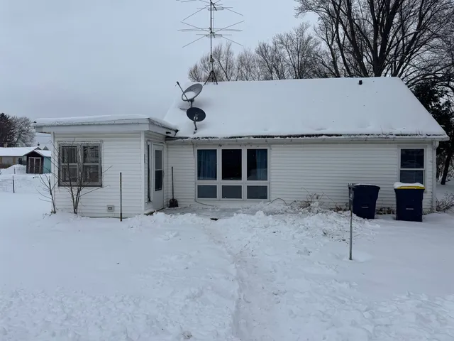 $79,900 | 206 South Street, Camp Douglas, WI 54618