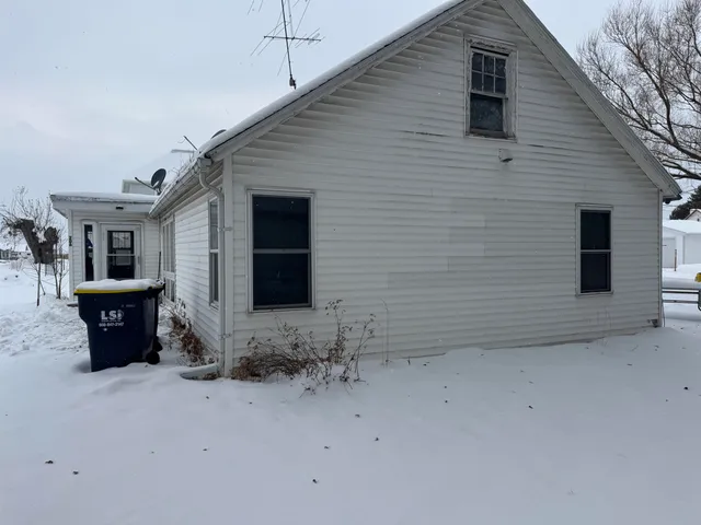 $79,900 | 206 South Street, Camp Douglas, WI 54618