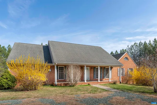 $875,000 | 2508 Thomas Jefferson Parkway, Charlottesville, VA 22902