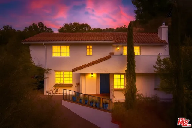 $1,275,000 | 9732 Rotta Avenue, Sunland, CA 91040