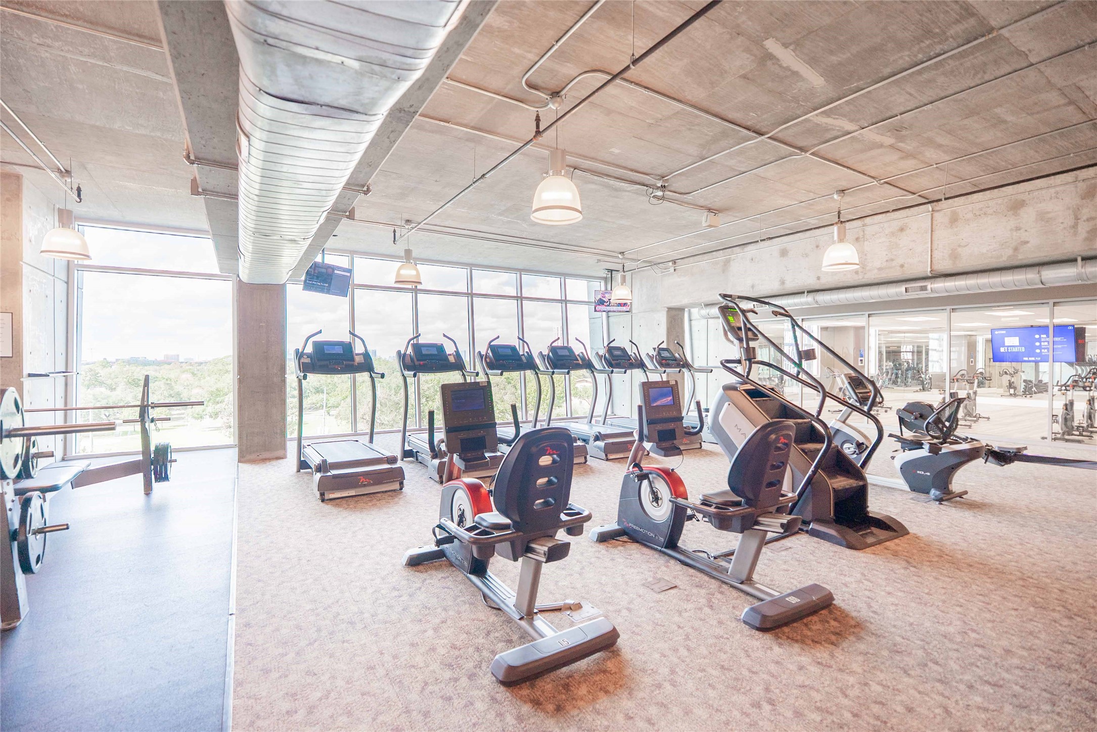 5925 Almeda Road, Unit 12005 Houston, TX 77004 - Photo 25 of 25 a view of a room with gym equipment