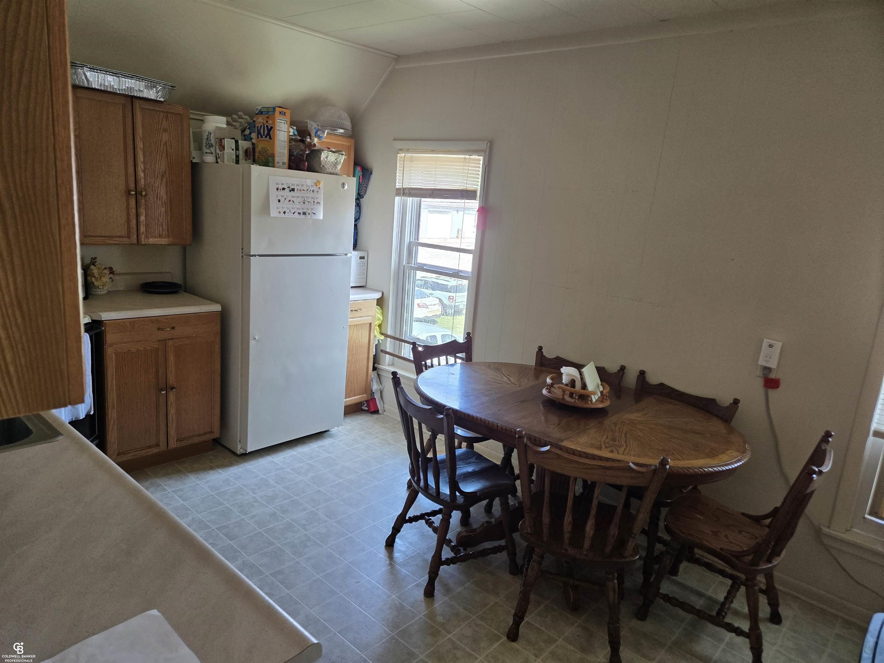 8260 North Brockway Road Yale, MI 48097 - Photo 24 of 30 Kitchen level 2