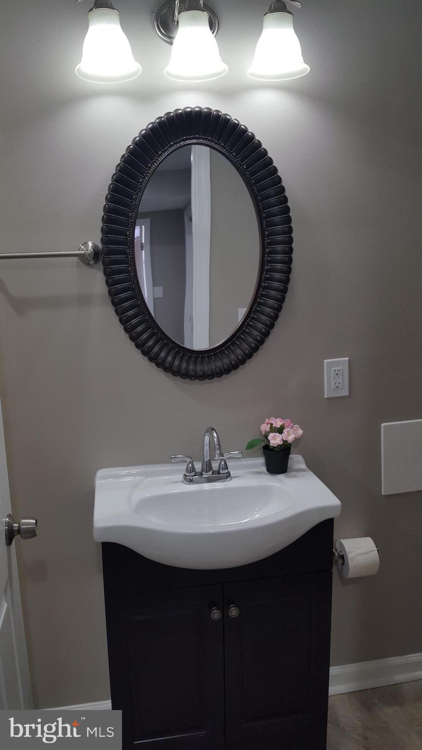 1403 Kingsway Road Baltimore, MD 21218 - Photo 14 of 30
