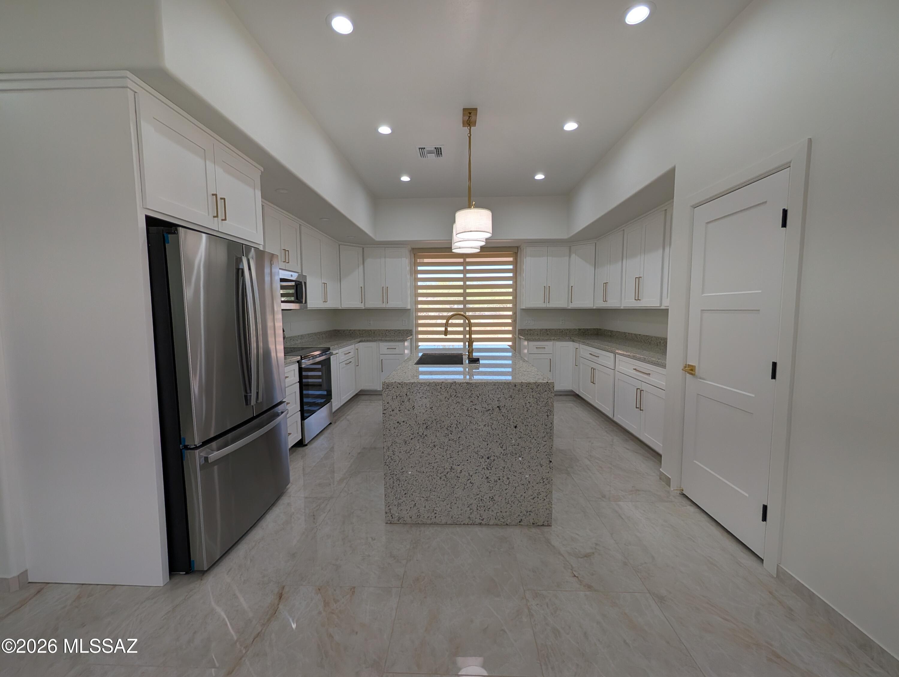 1811 Cajeme Court Rio Rico, AZ 85648 - Photo 8 of 32 kitchen