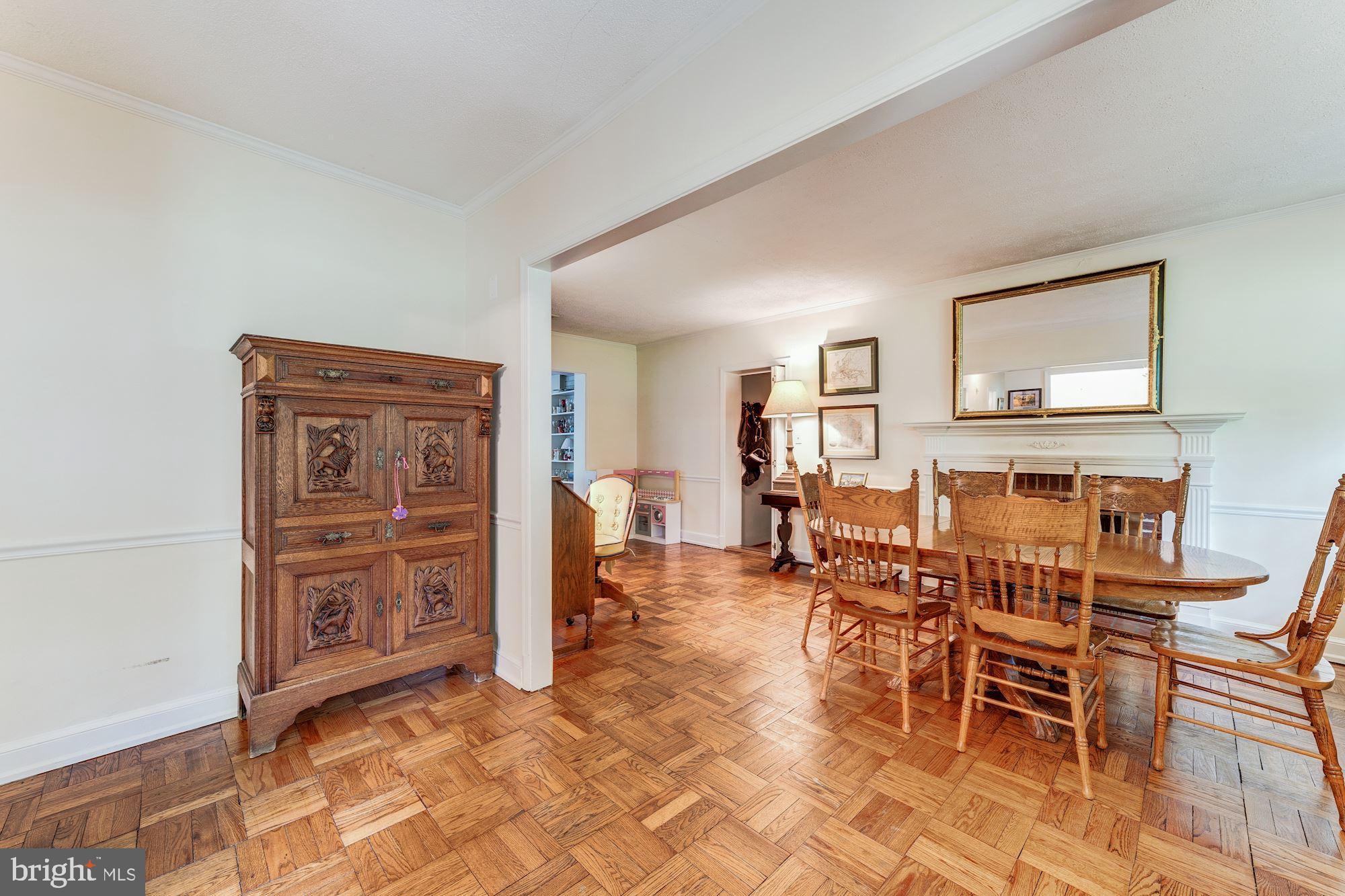 1119 Greenway Road Alexandria, VA 22308 - Photo 7 of 55 Interior