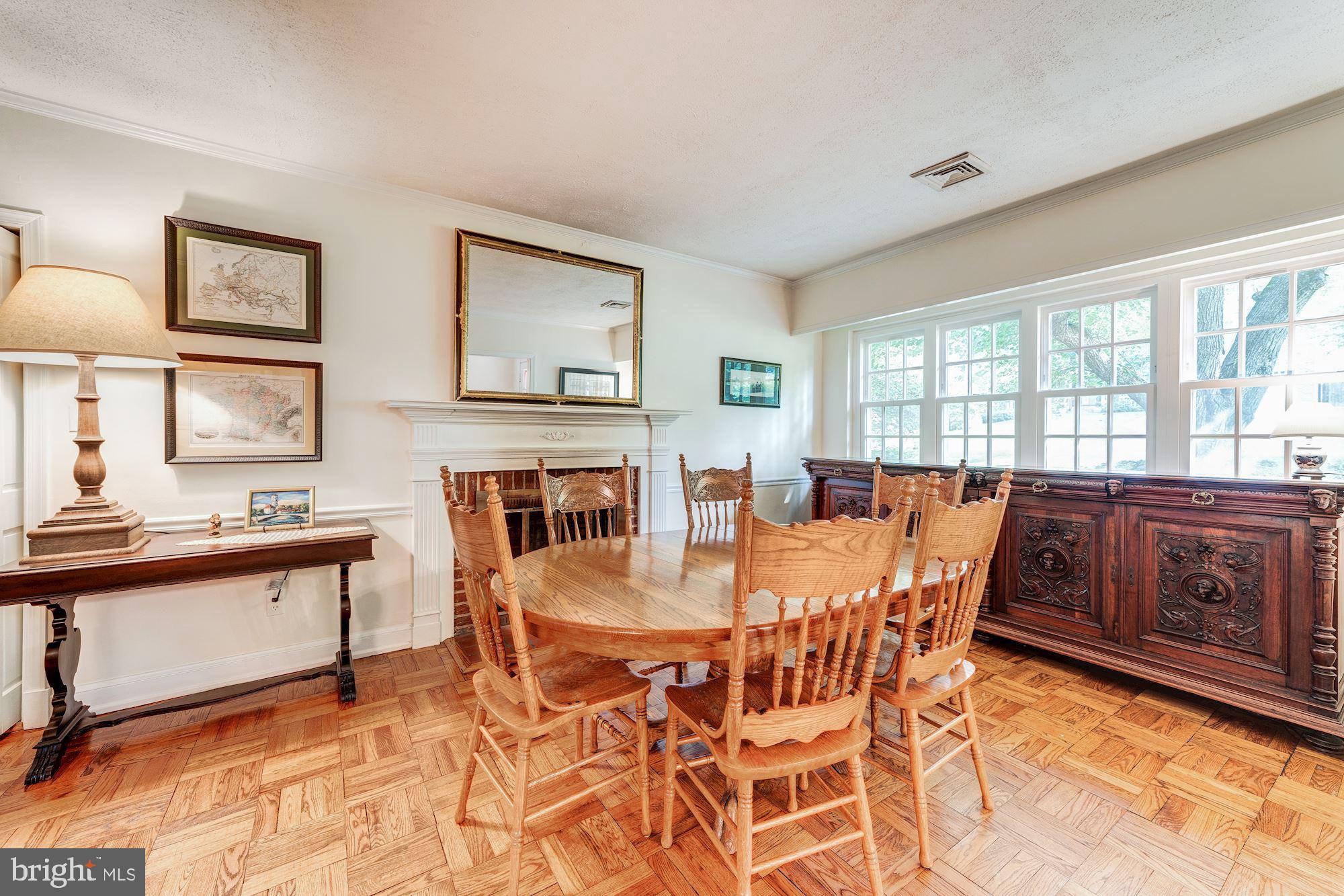 1119 Greenway Road Alexandria, VA 22308 - Photo 9 of 55 Living/dining with wall of windows