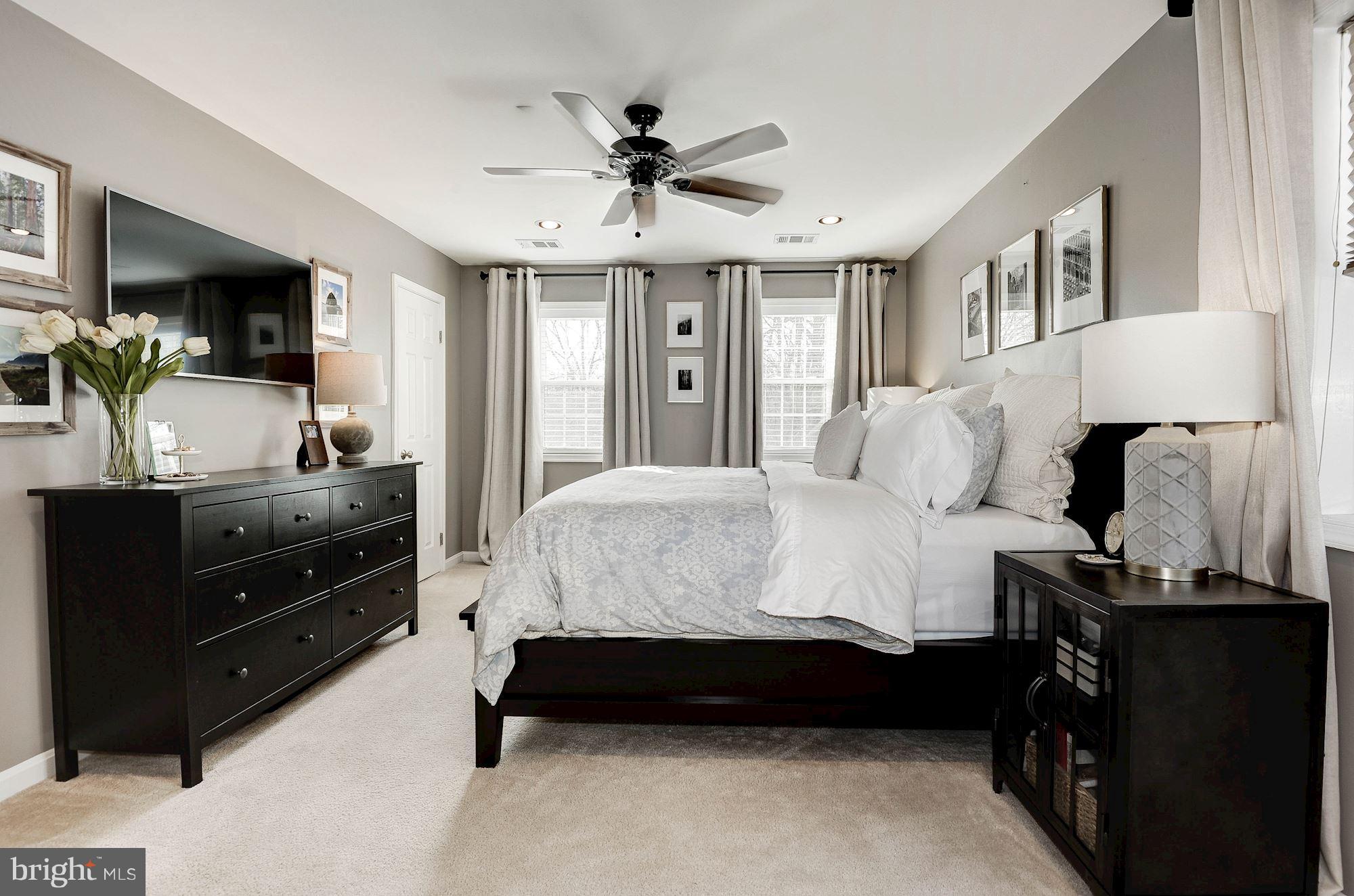 1644 Bennington Hollow Lane Reston, VA 20194 - Photo 15 of 29 Handsome master bedroom