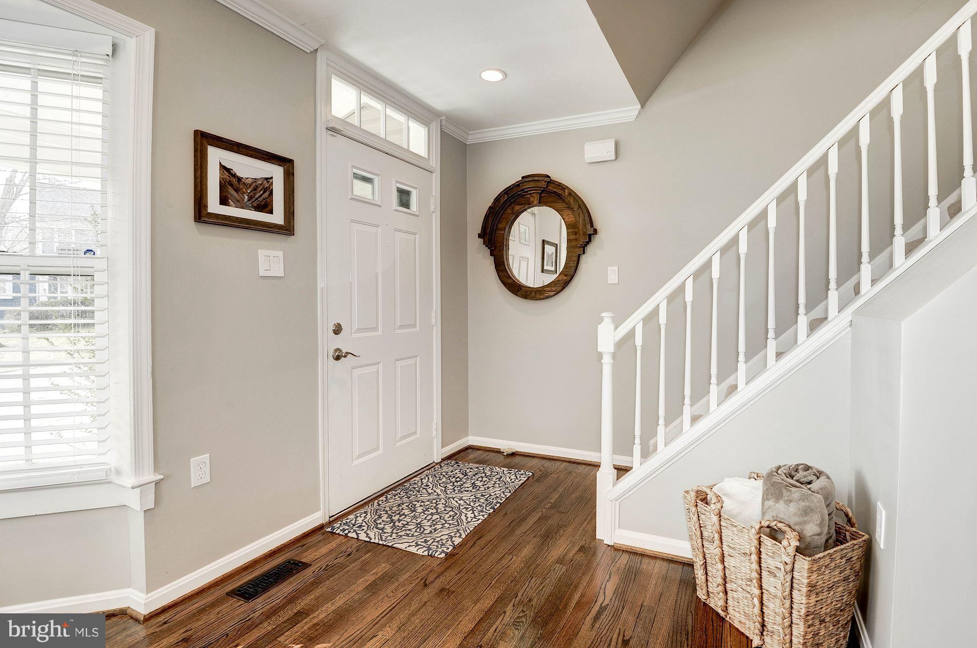 1644 Bennington Hollow Lane Reston, VA 20194 - Photo 3 of 29 Entrance to living area